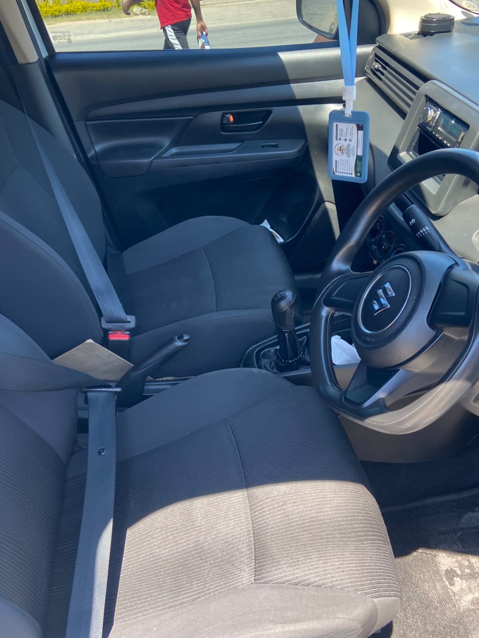 Front seats thumbnail